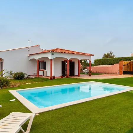 Сasa de vacaciones Monte House
